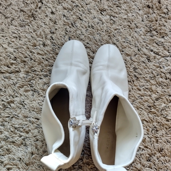 Everlane the day boot butter soft white leather side zip ankle boots sz 8,5 - Picture 8 of 10